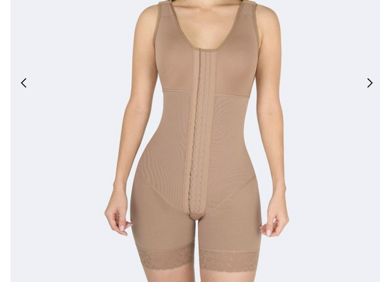 *Full Body con busto