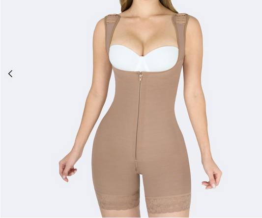 *Full body con cierre