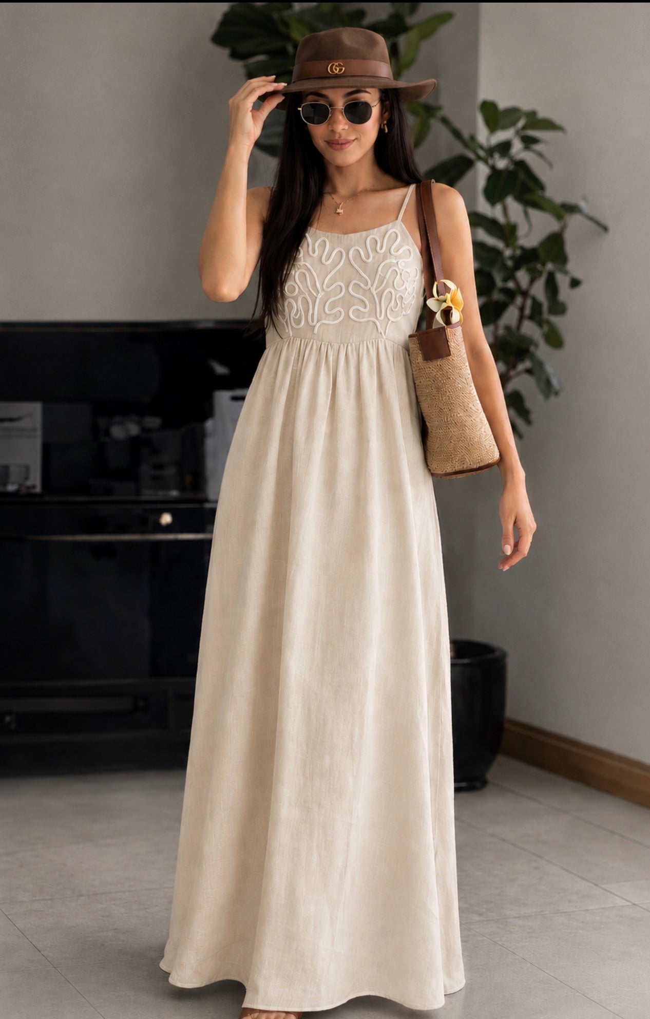 Vestido Largo de Hilo Bordado sin Tirantes