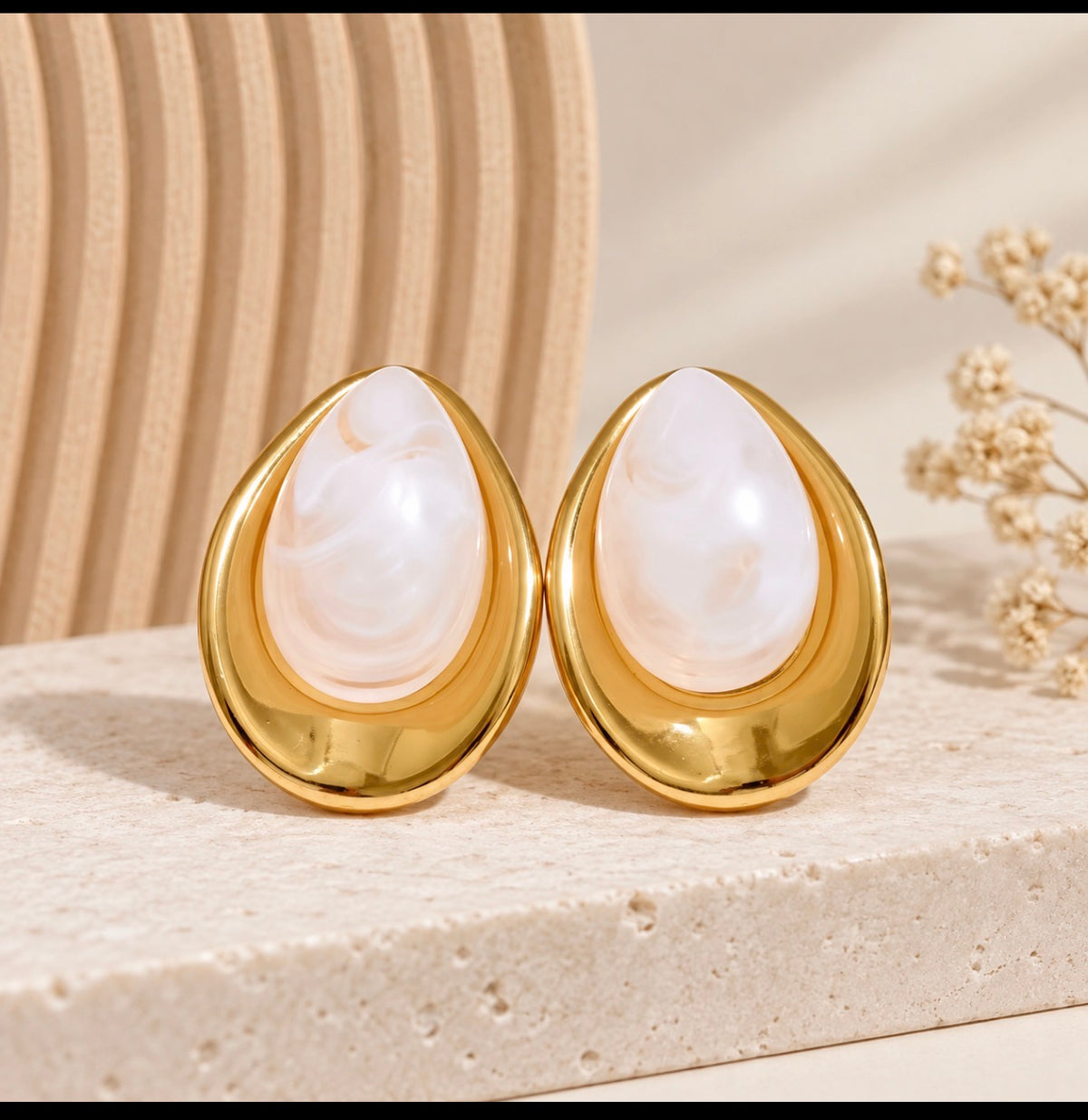 RESIN EARRINGS