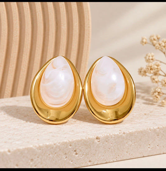 RESIN EARRINGS