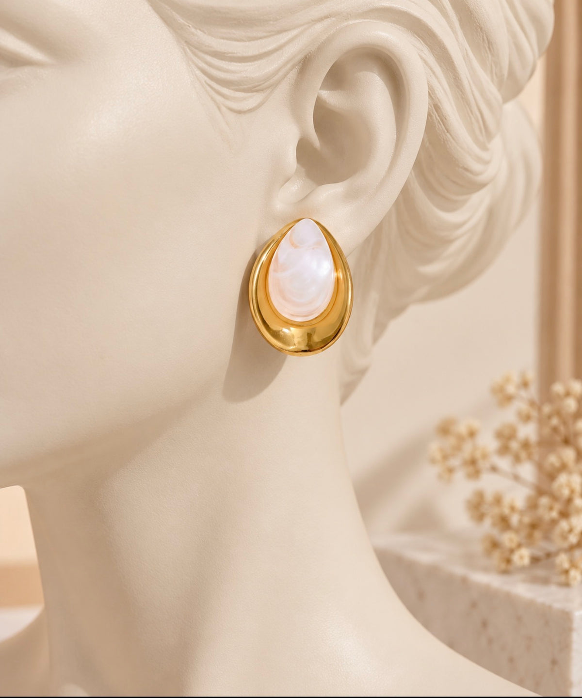 RESIN EARRINGS